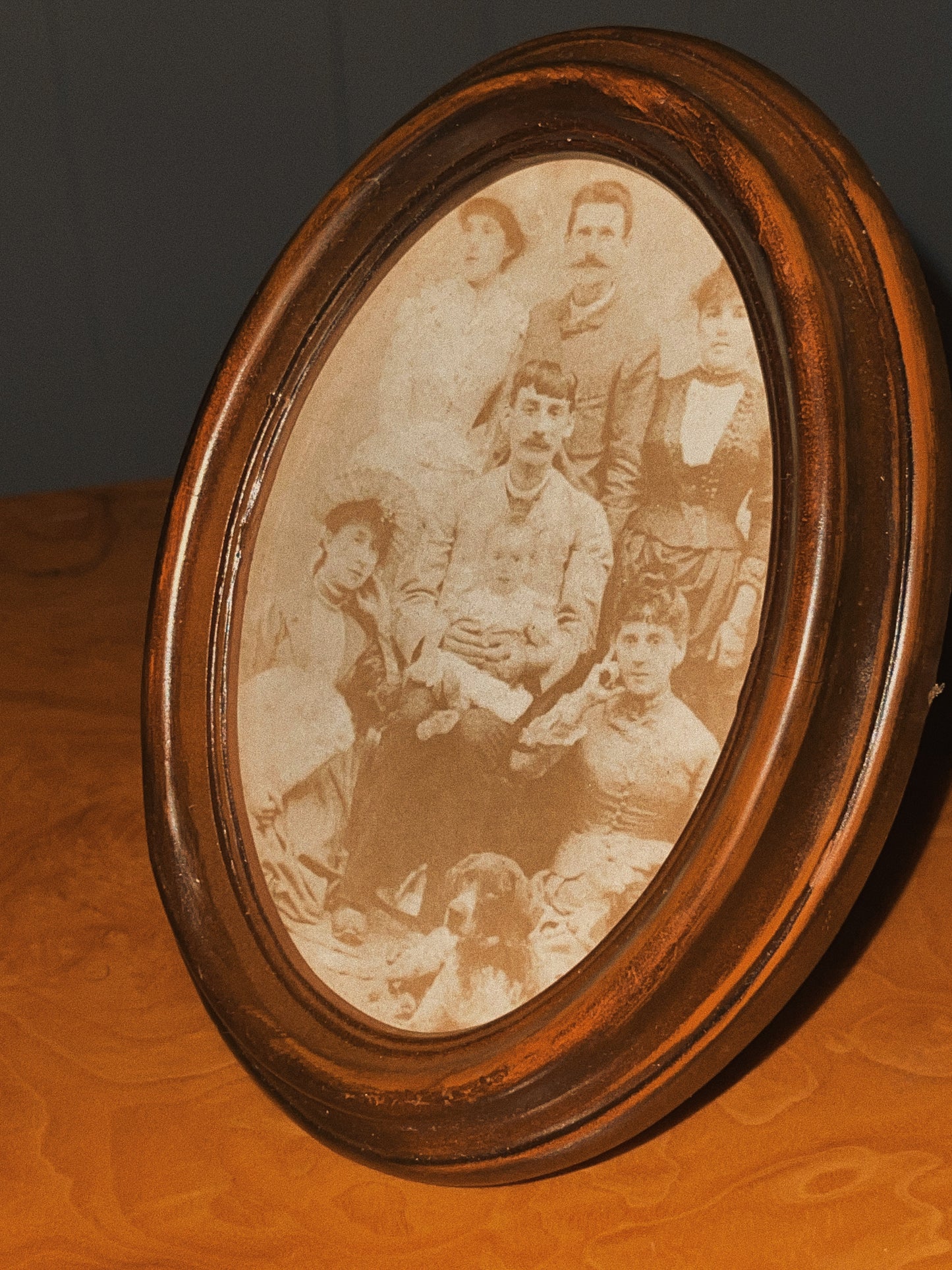 Vintage Oval Wood Picture Frame